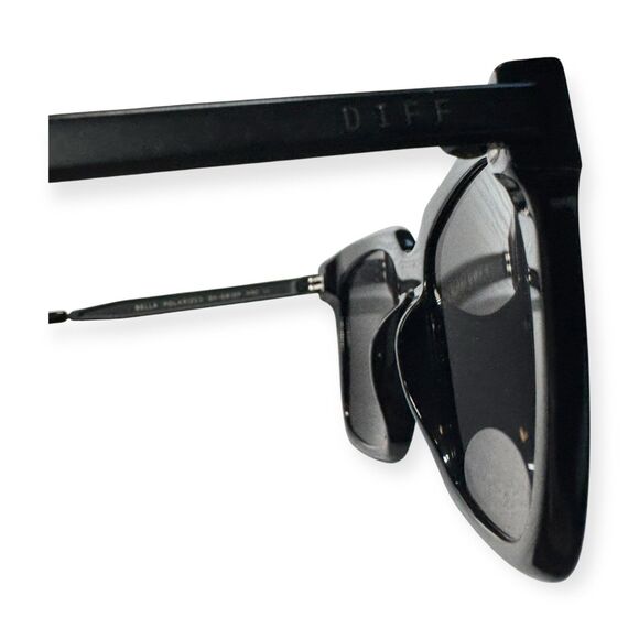 DIFF Bella Square Sunglasses Grey Polarized Lenses Black Frame - Picture 5 of 9
